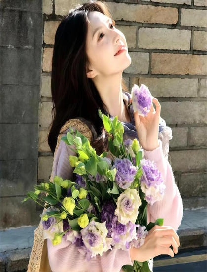 偷吃的已婚女人哲学思考分析：生命意义与存在价值解读