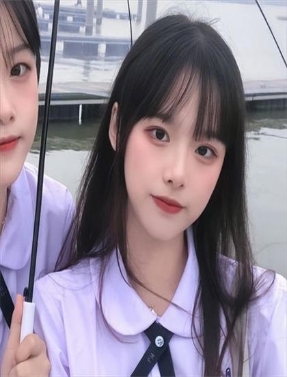 深度艺术解读：《蔷薇少女》哲学的生命思考与存在探讨——激发共鸣的情感体验